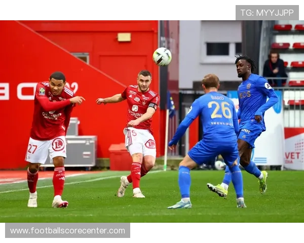 围绕布雷斯特俱乐部发展历程与球队文化及未来前景全面解析深度观察